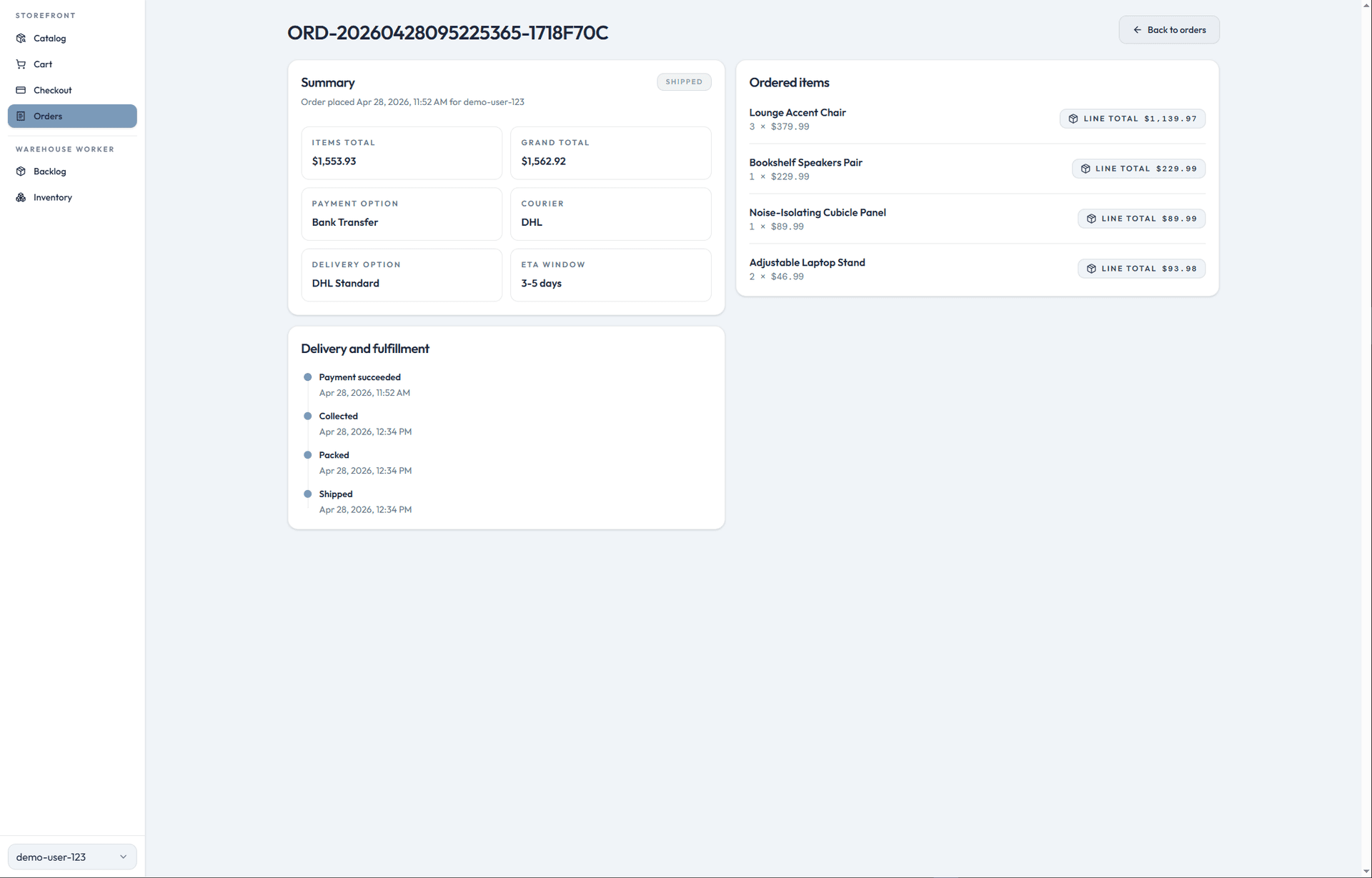 Order details page showing purchased items, delivery, and payment information